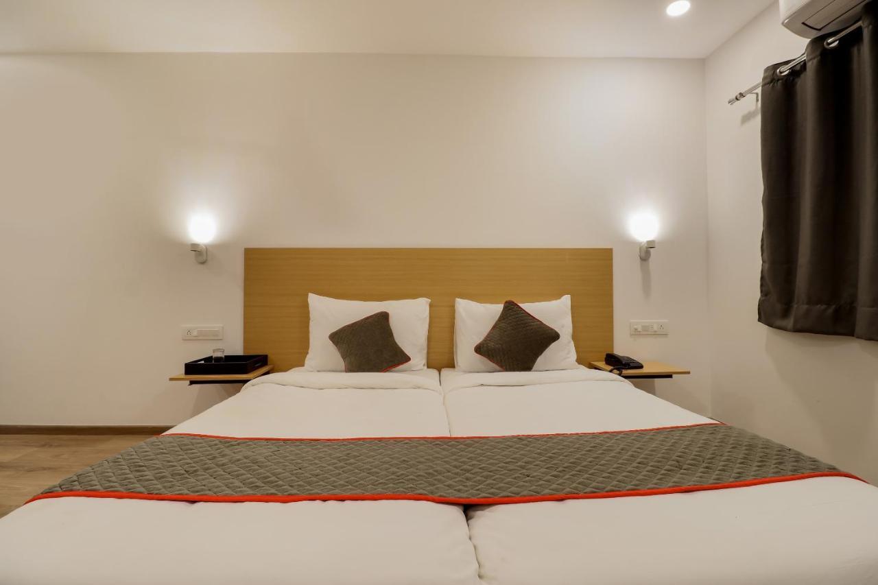 Hotel Oyo Townhouse 181 Ganeshpeth Colony Nagpur Exterior foto